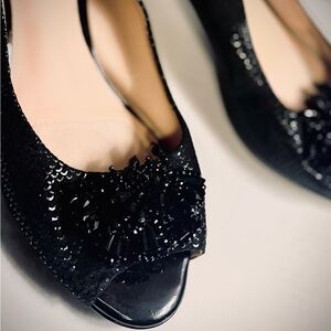 EUC Alex Marie Belora Beaded Tassel Peep-Toe Slingbacks - Size 9